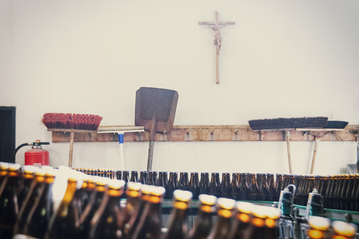 Flaschenreinigung in der Brauerei Andechs
